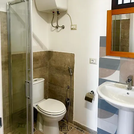 Carmela 2 * Syracuse